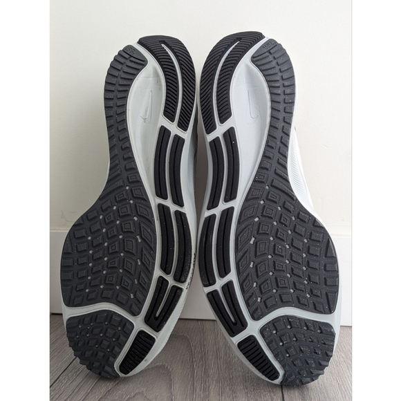 Nike Air Pegasus 38 Photon Dust Metallic Gold Coin (GS) No Box - Picture 5 of 7